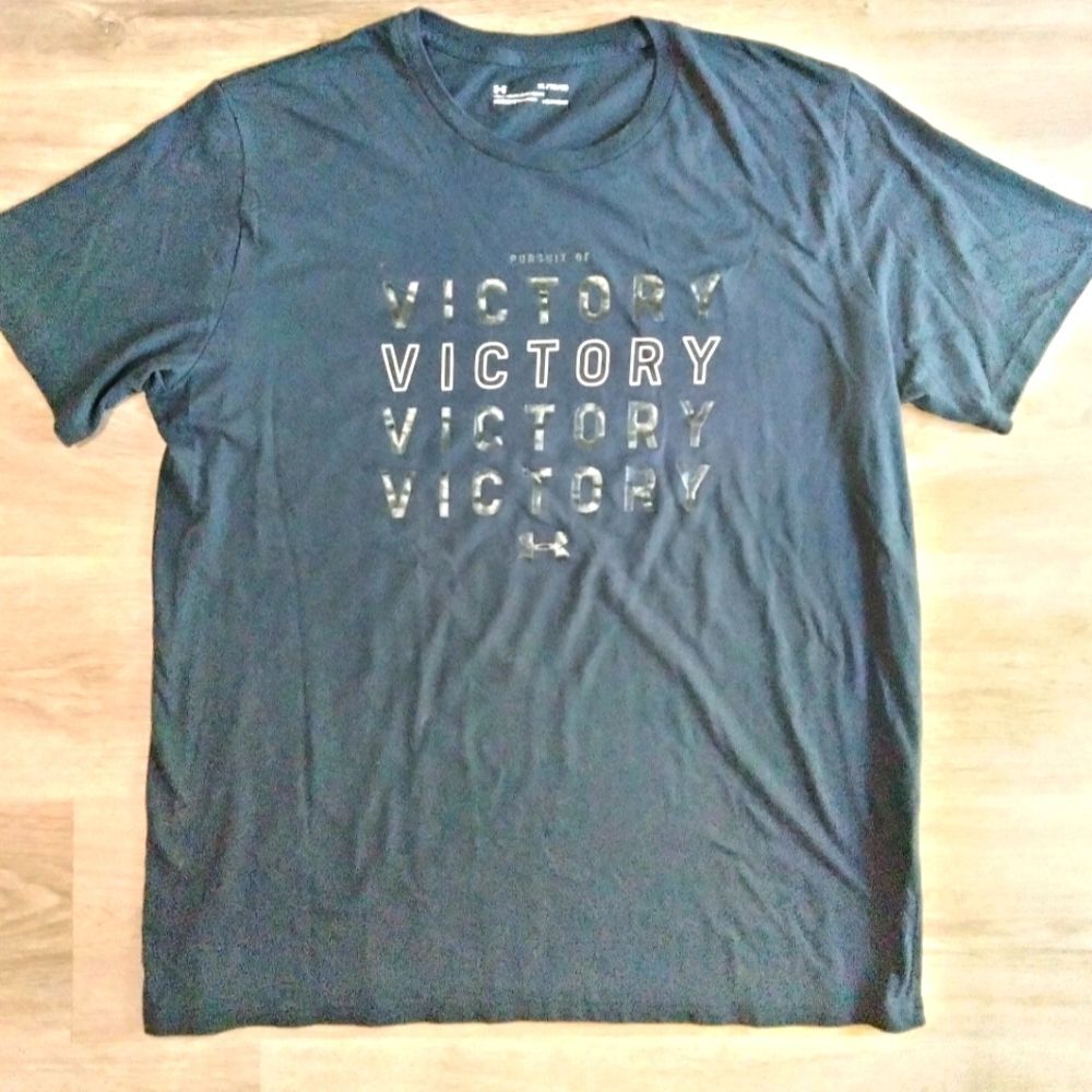 Under Armour Men's T-shirt Victory Graphic - Black XL